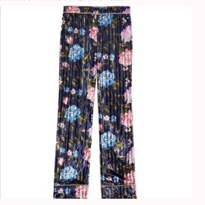 Victoria’s Secret pants new without tag